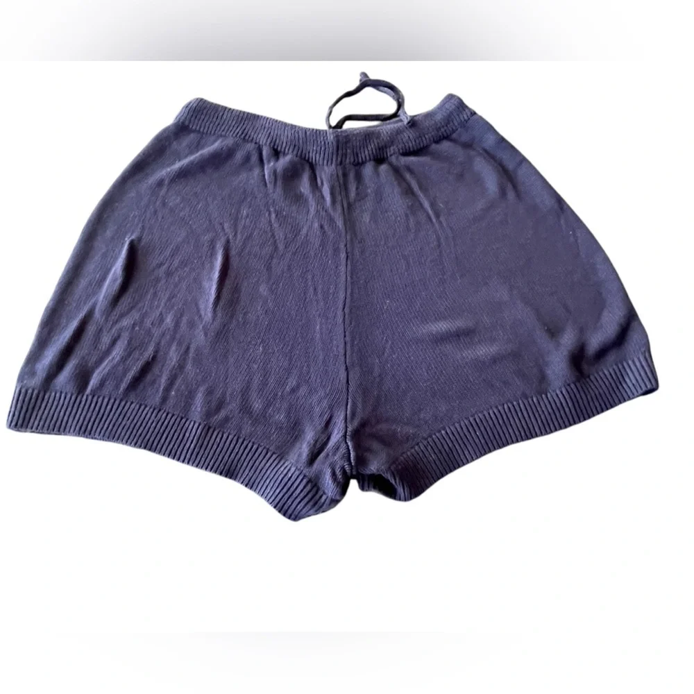 💙Navy blue size Large sweater shorts with drawstring waist.  Great weight! - Picture 3 of 4